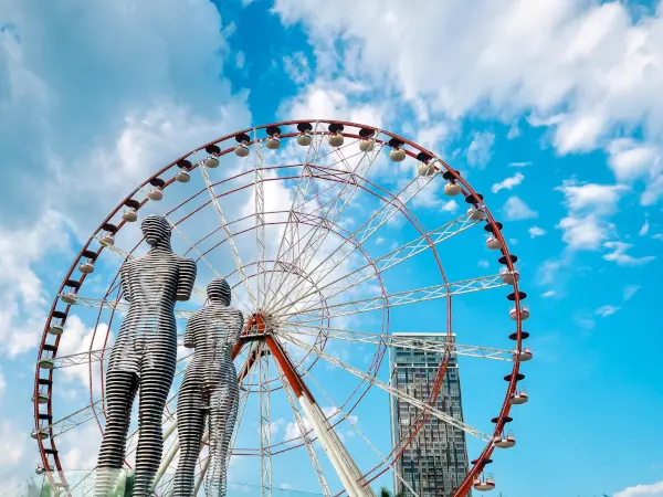 Glitzernde Metropolen: Batumi